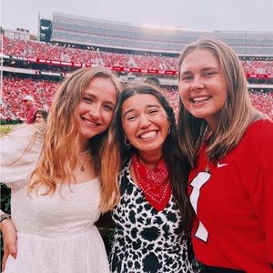 Meet your Posher, Marianne